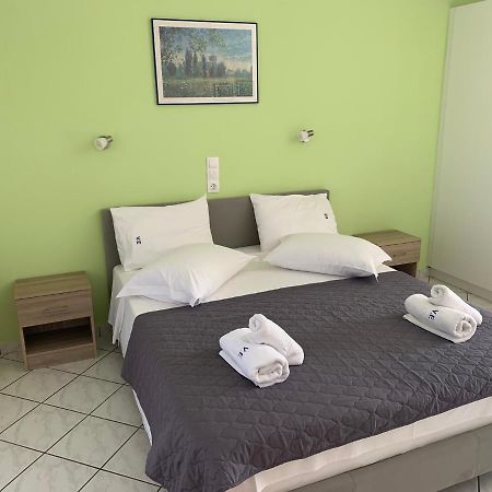 Eleftheria Studios And Apartments 아카라비 외부 사진